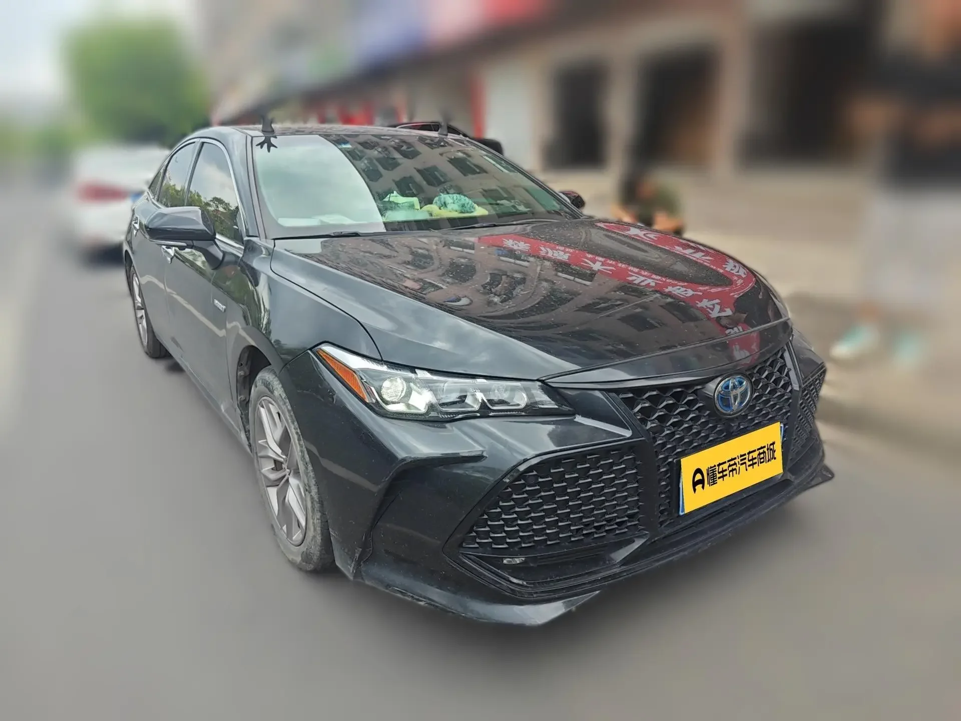 Toyota Avalon (asian dragon)