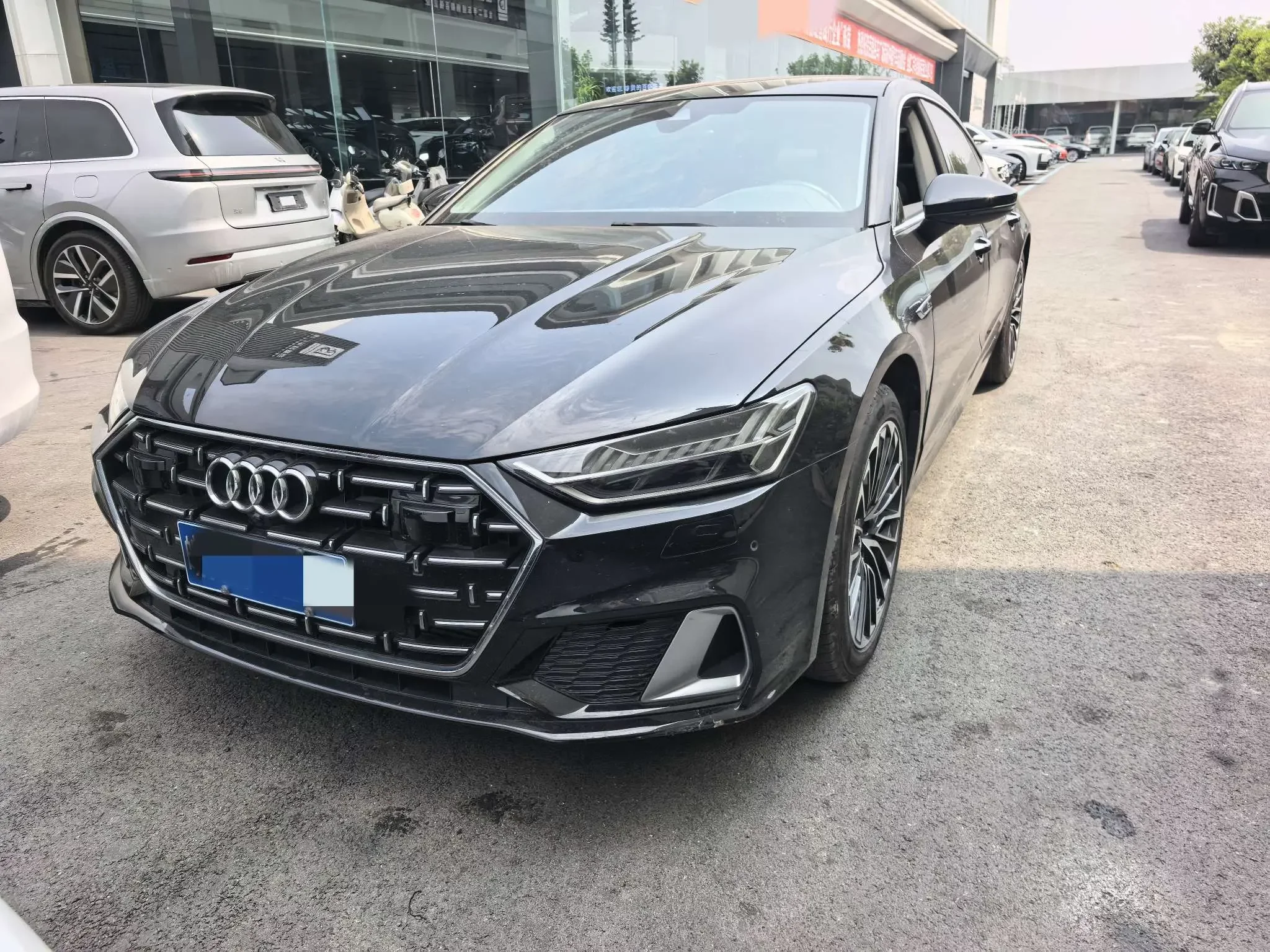 Audi A7L