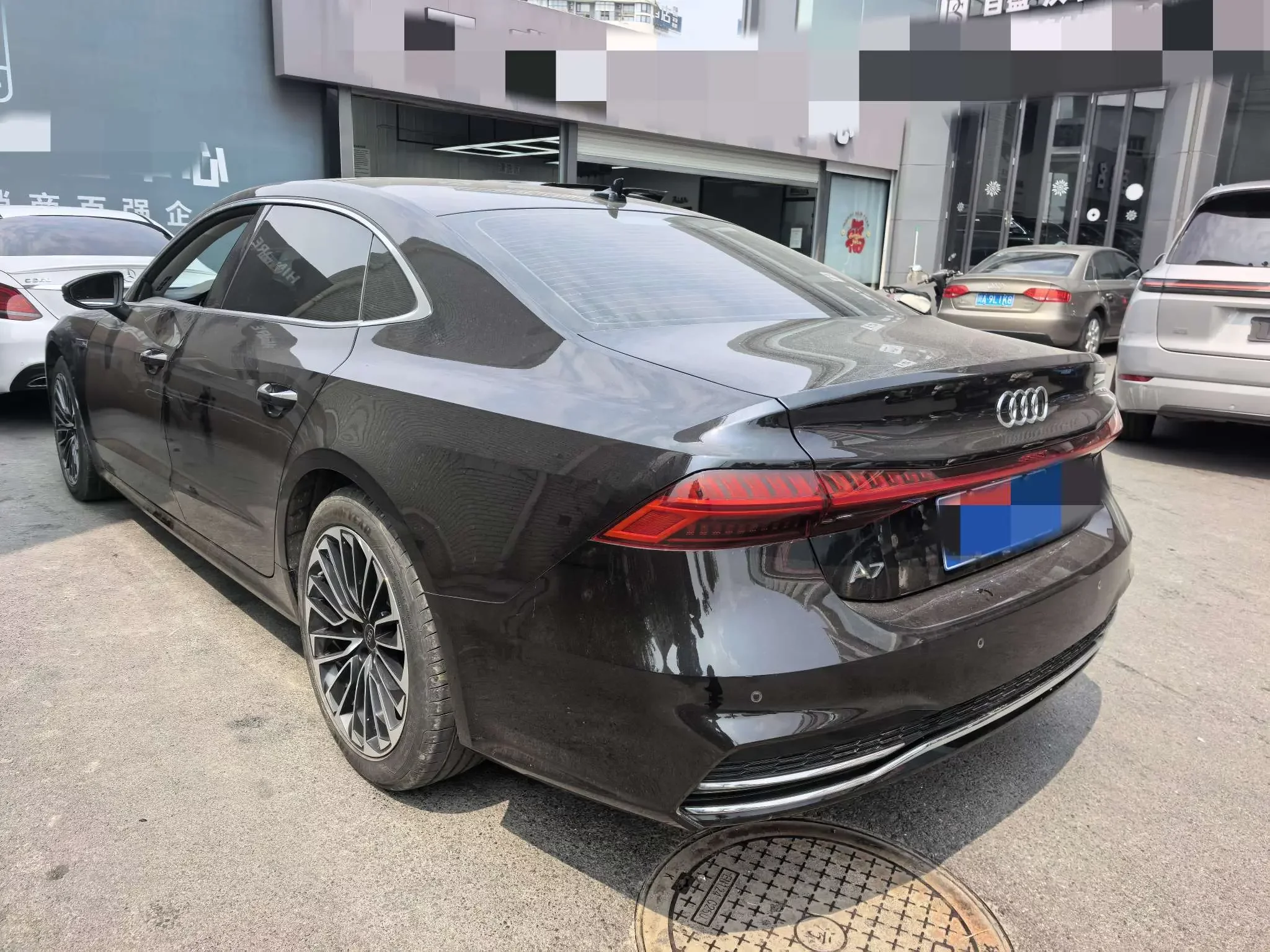 Audi A7L
