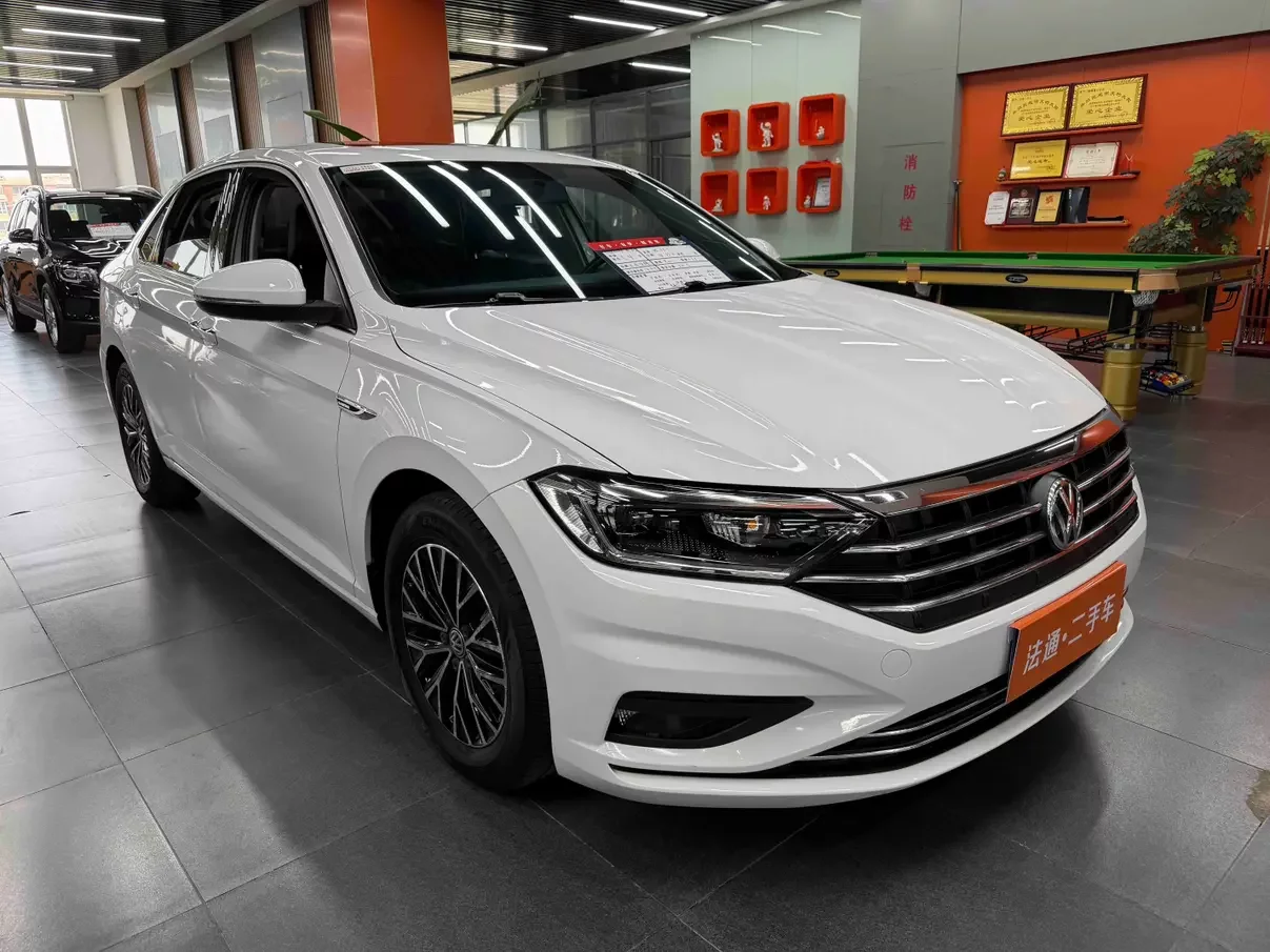 Volkswagen Sagitar