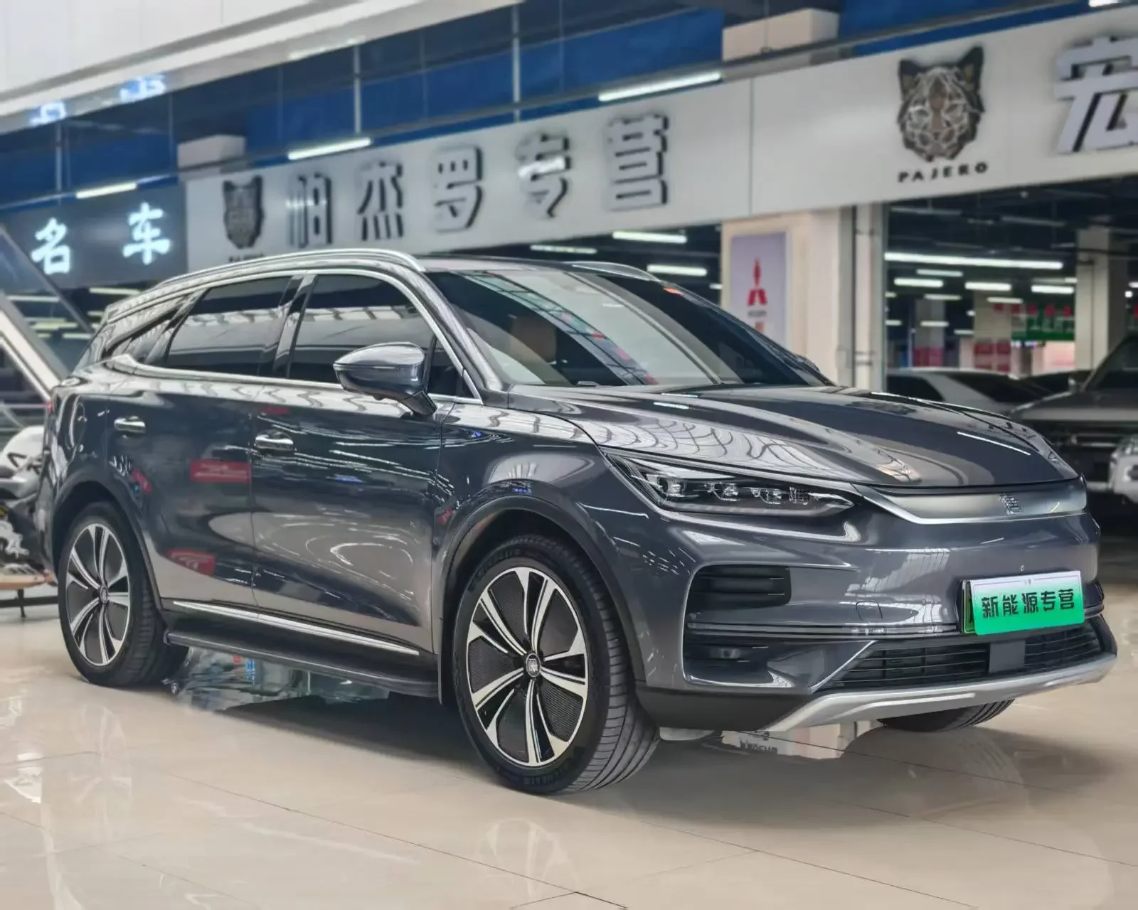 BYD Tang