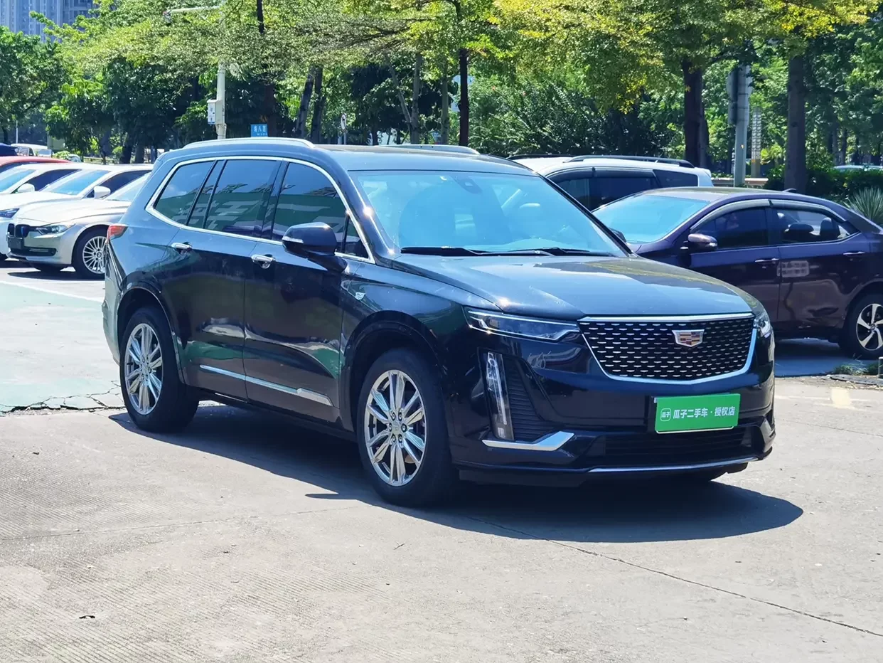 Cadillac XT6