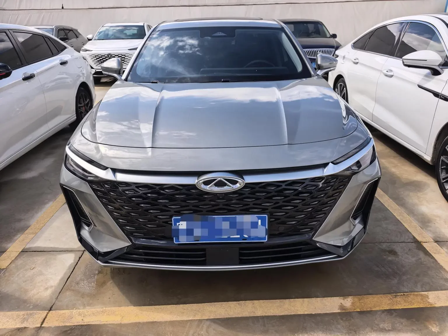 Chery Arrizo 8