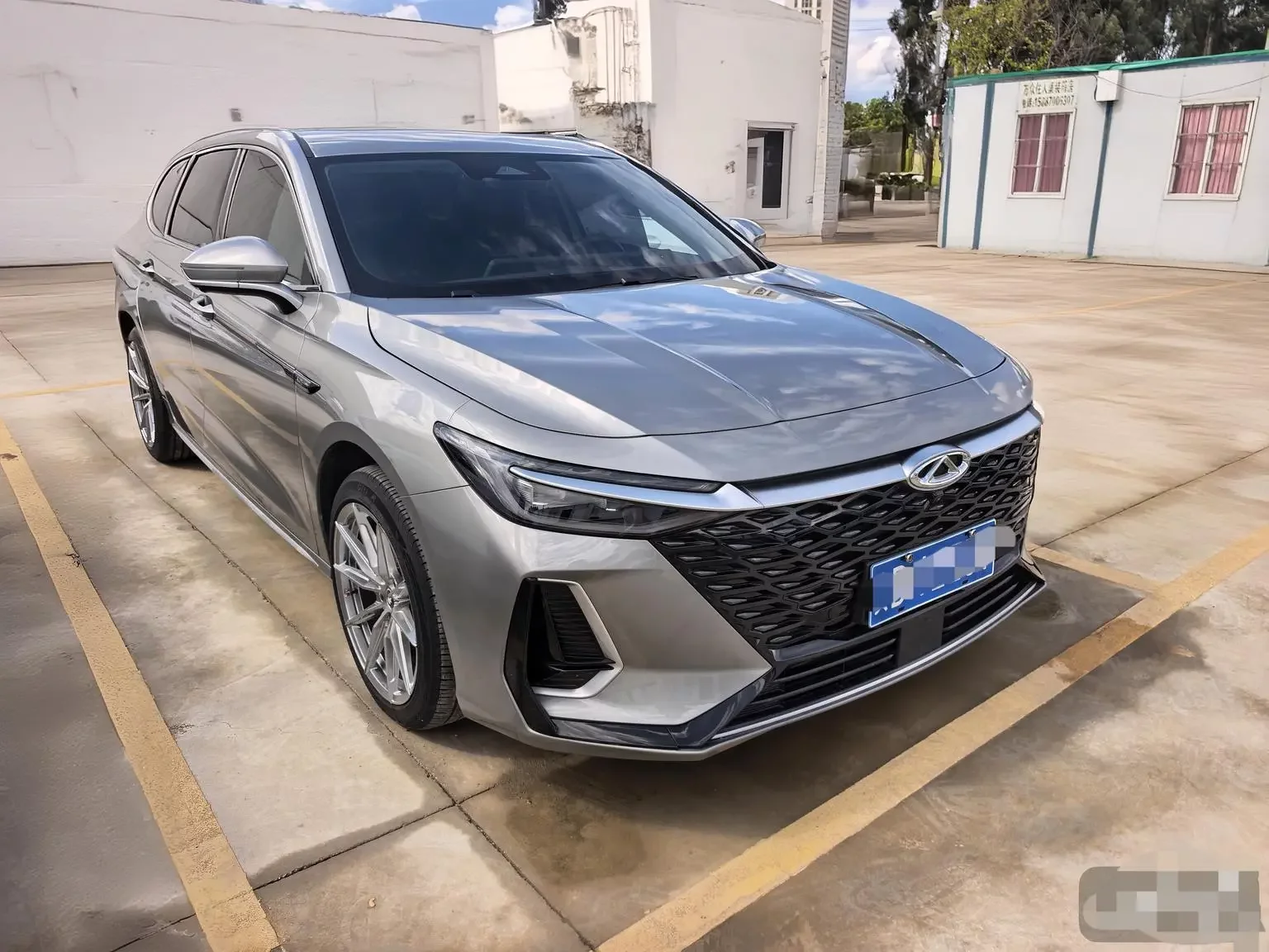 Chery Arrizo 8