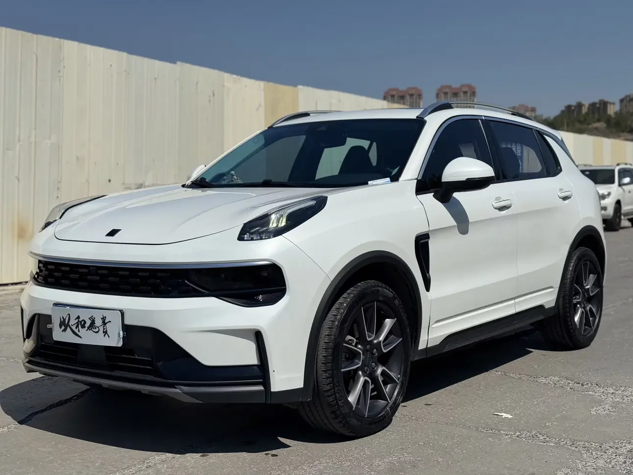 Lynk & Co 01