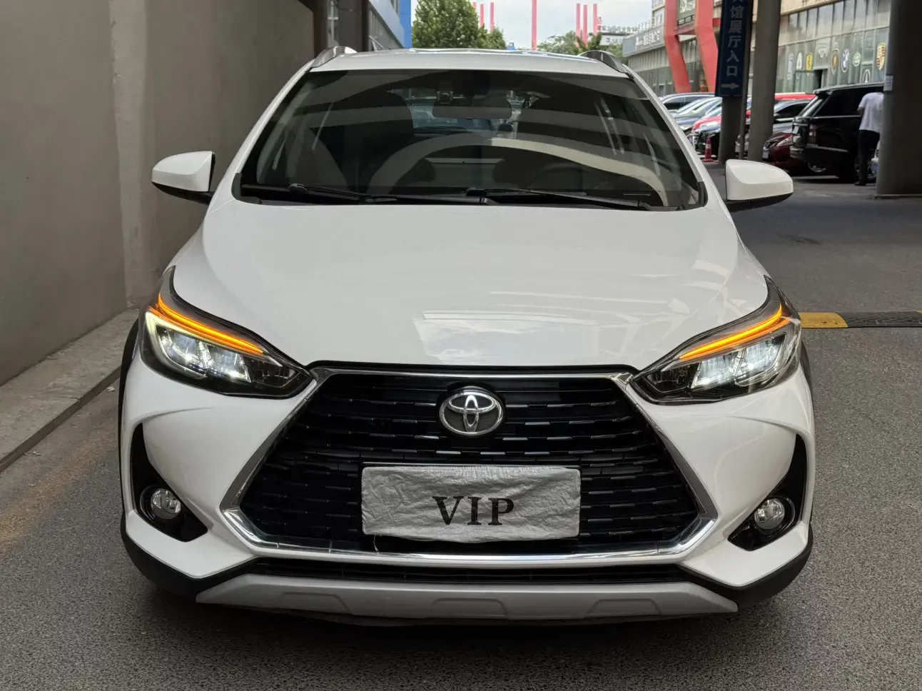 Toyota Yaris L