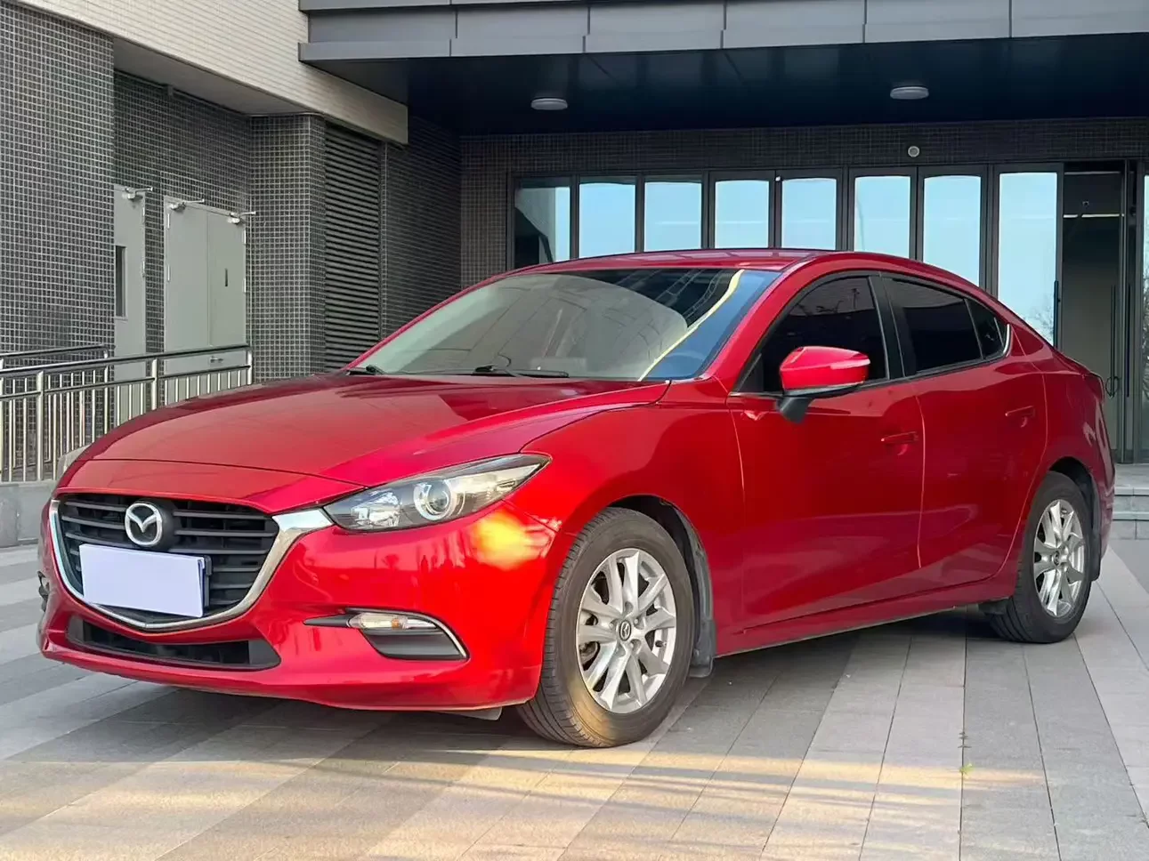 Mazda Axela (3)