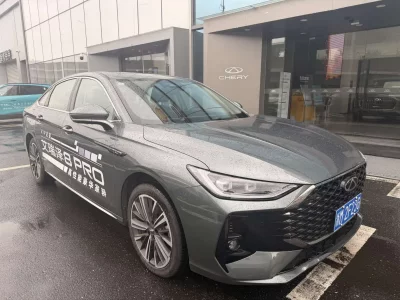 Chery Arrizo 8