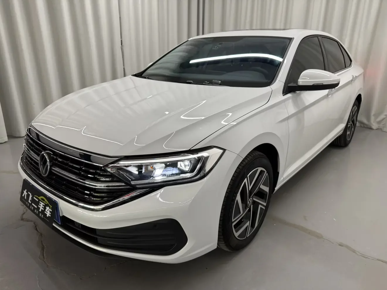 Volkswagen Sagitar