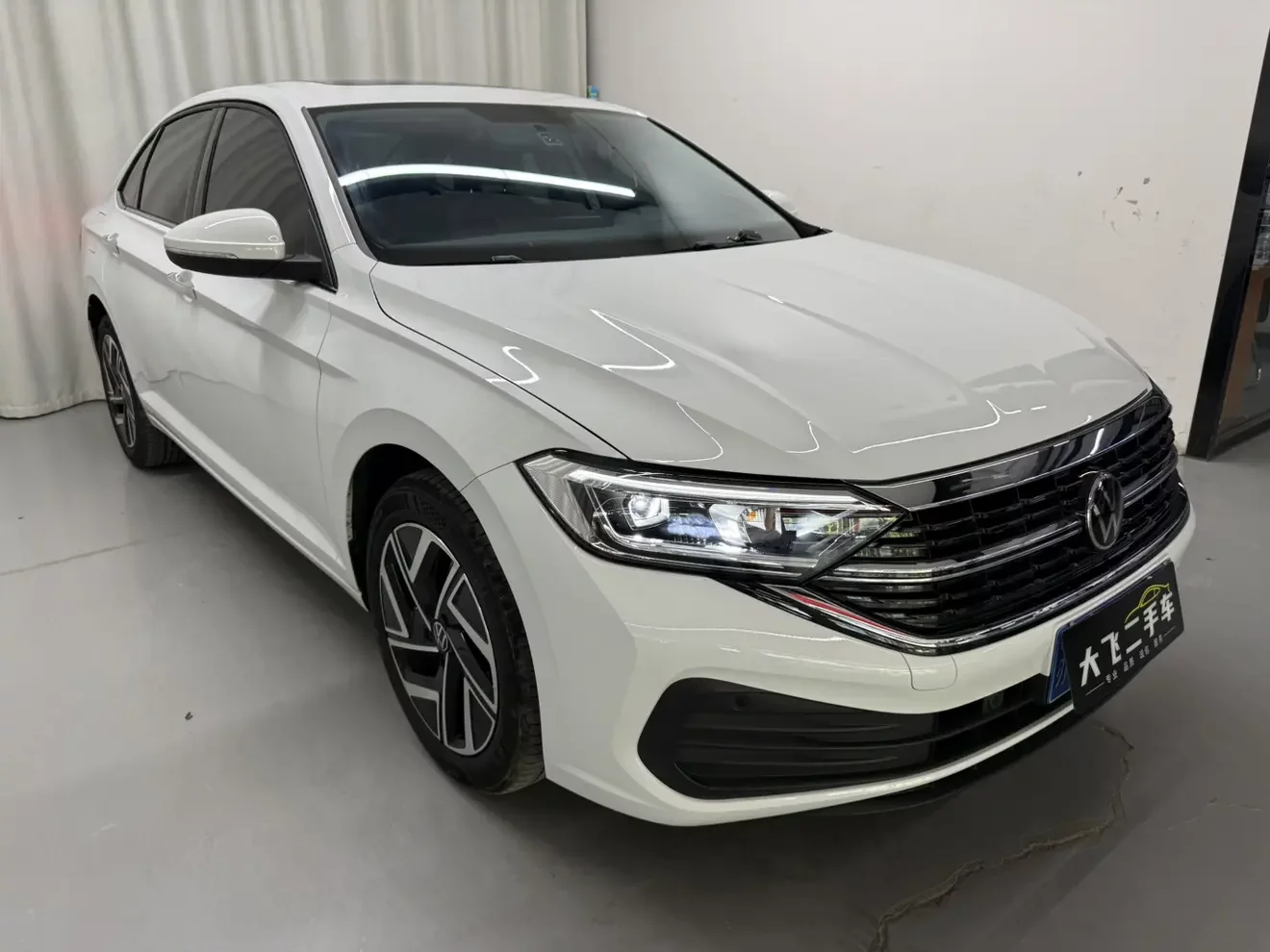 Volkswagen Sagitar