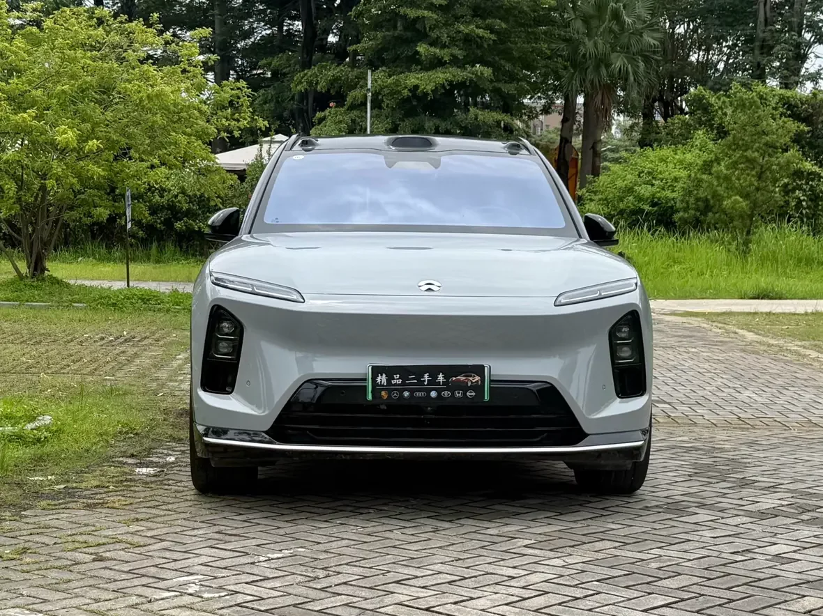 NIO ES6