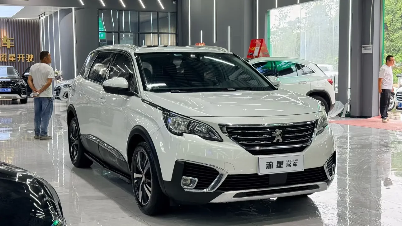 Peugeot 5008