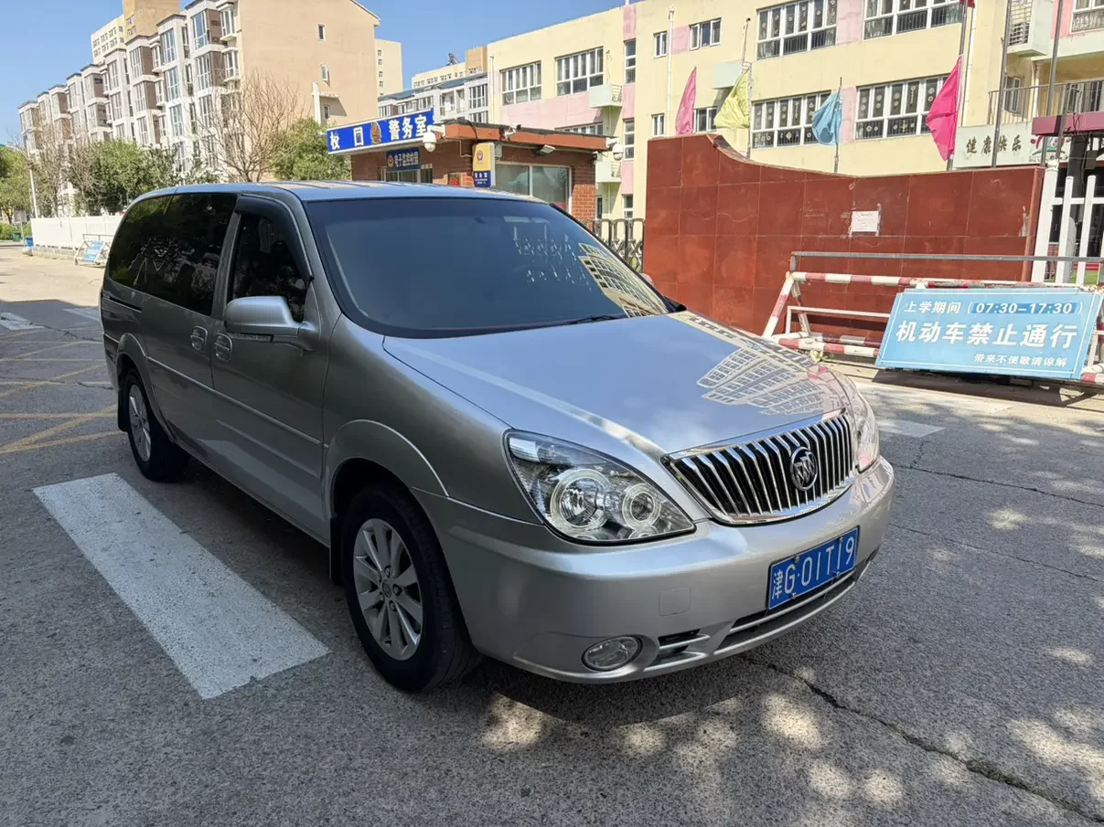 Buick GL8