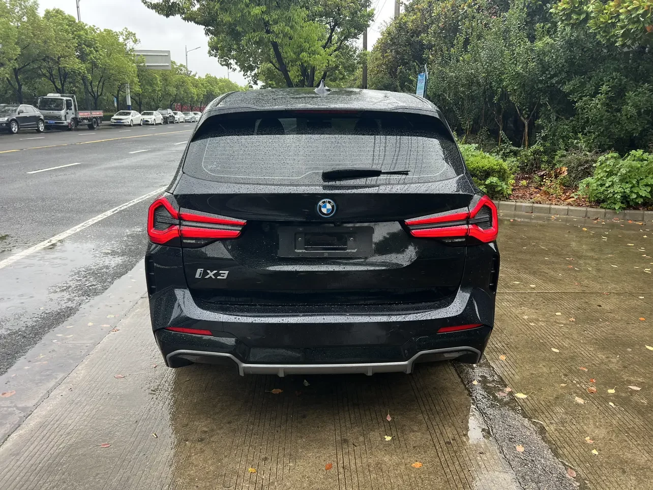 BMW iX3