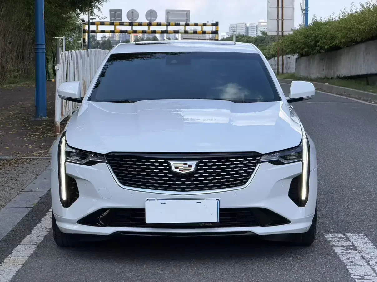 Cadillac CT4