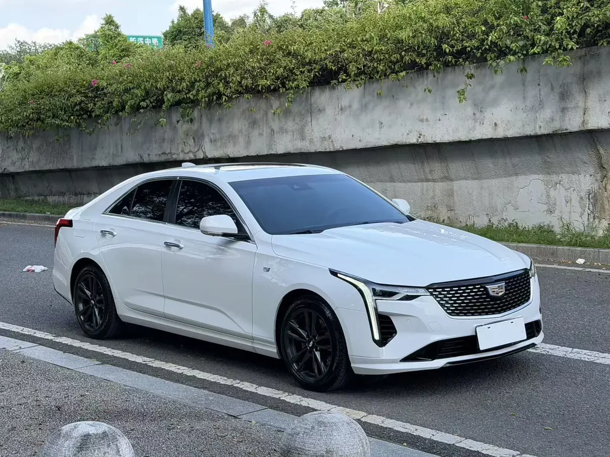 Cadillac CT4