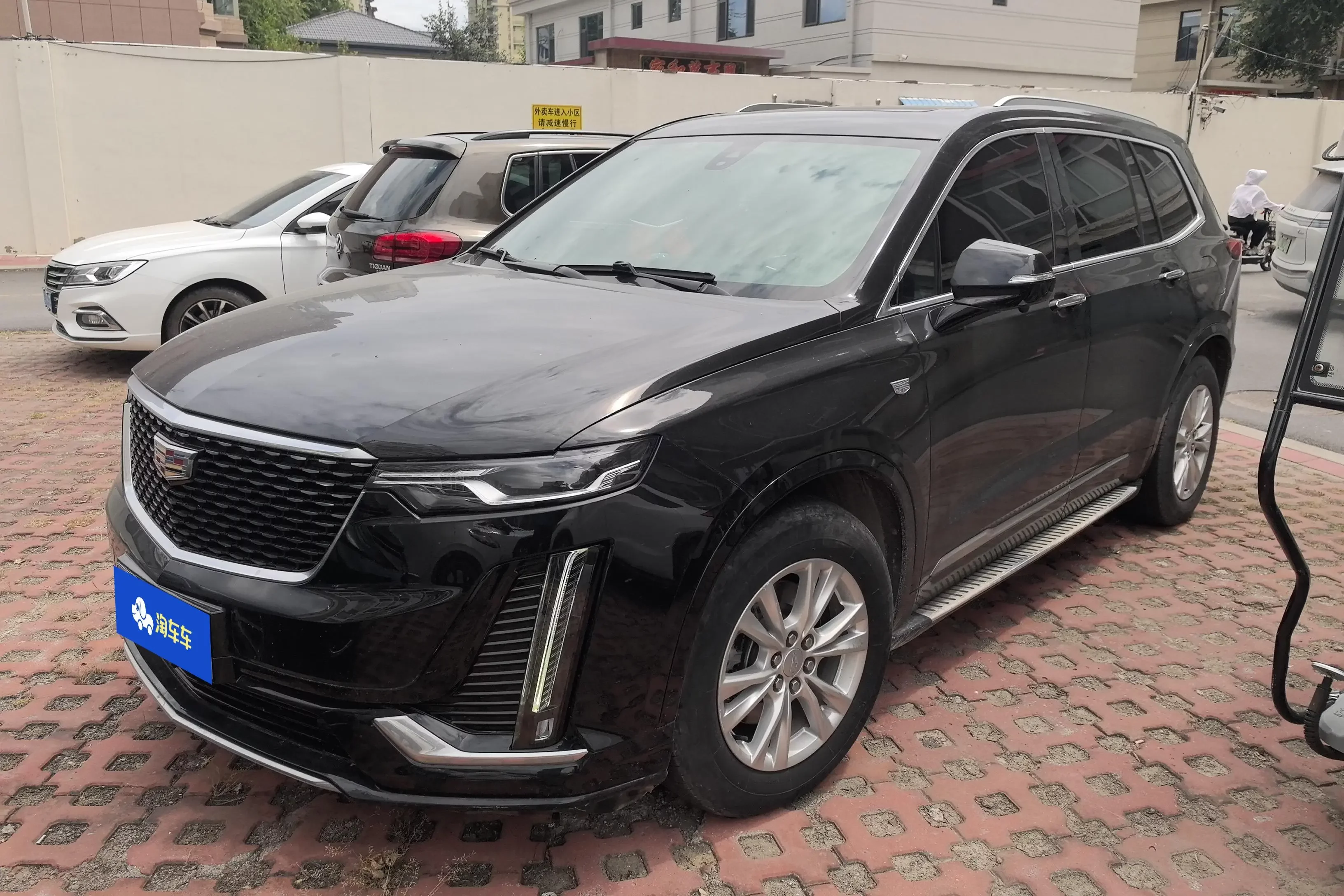 Cadillac XT6