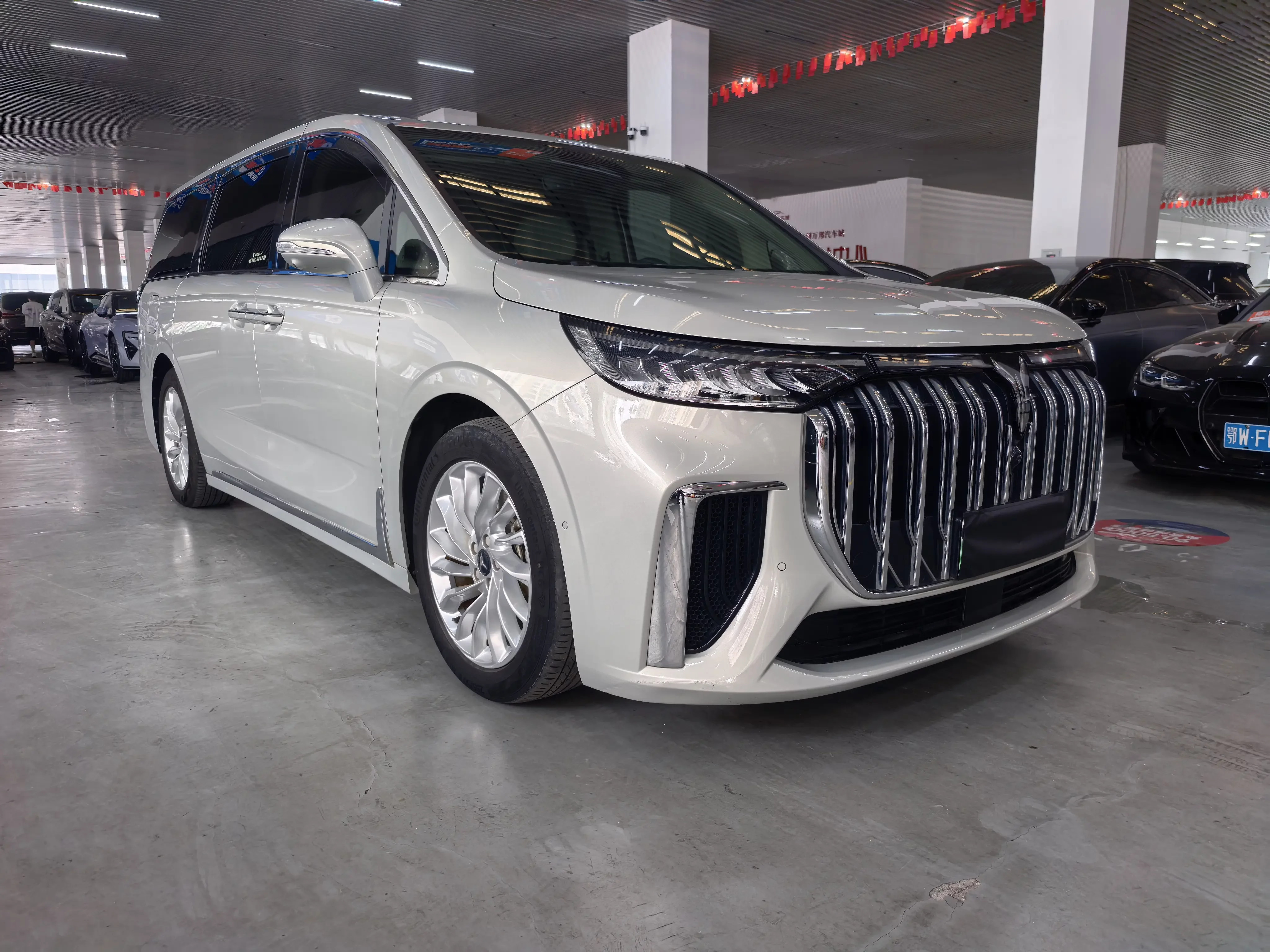 Voyah Lantu Dreamer PHEV