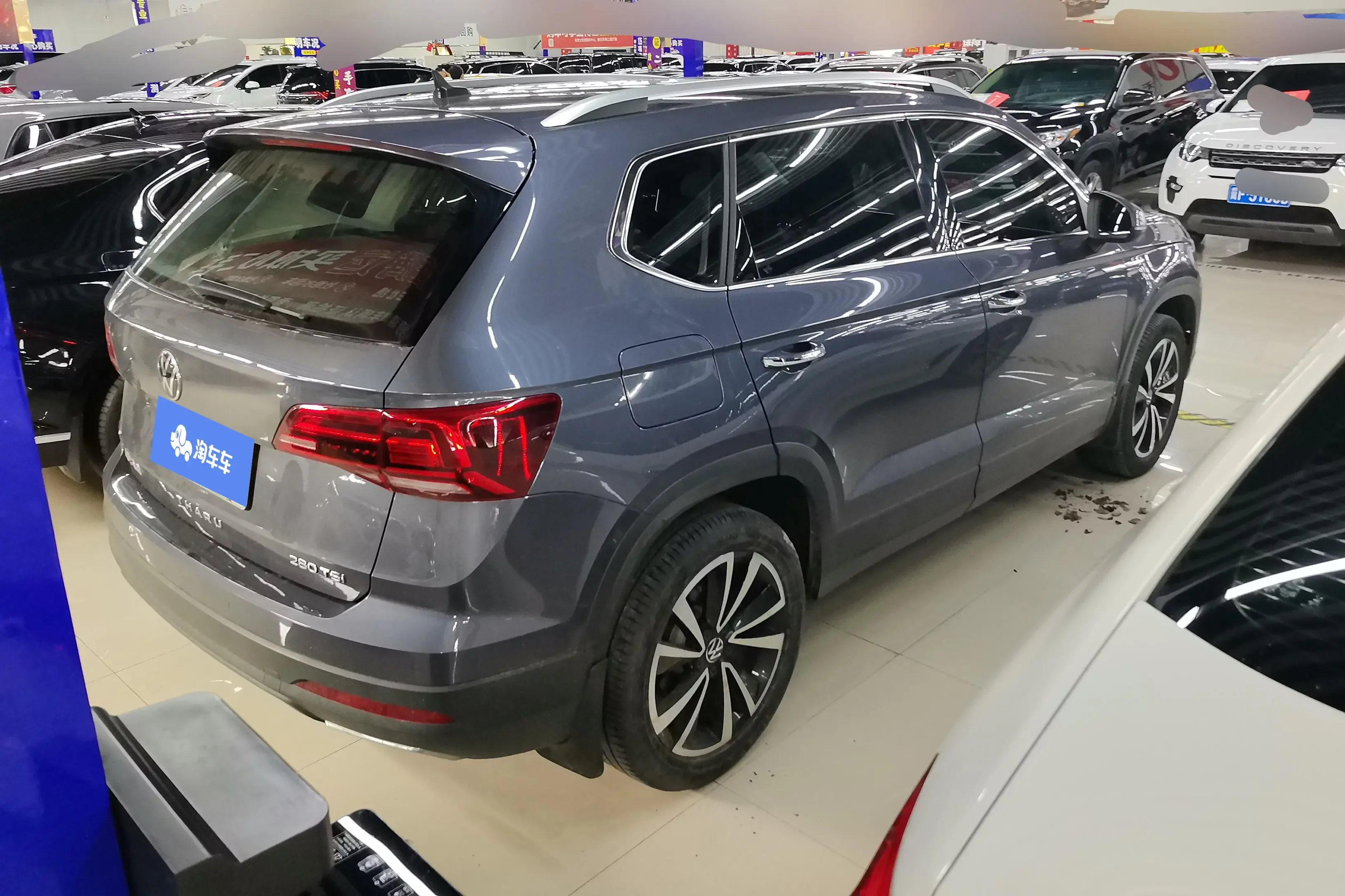 Volkswagen Tharu