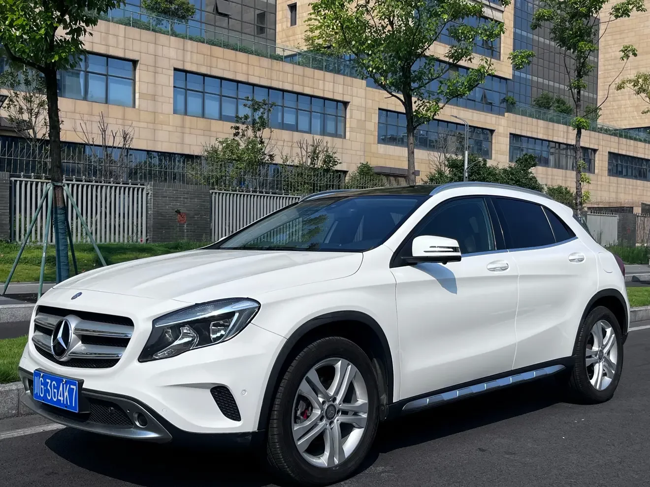 Mercedes-Benz GLA