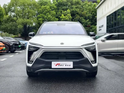NIO ES8