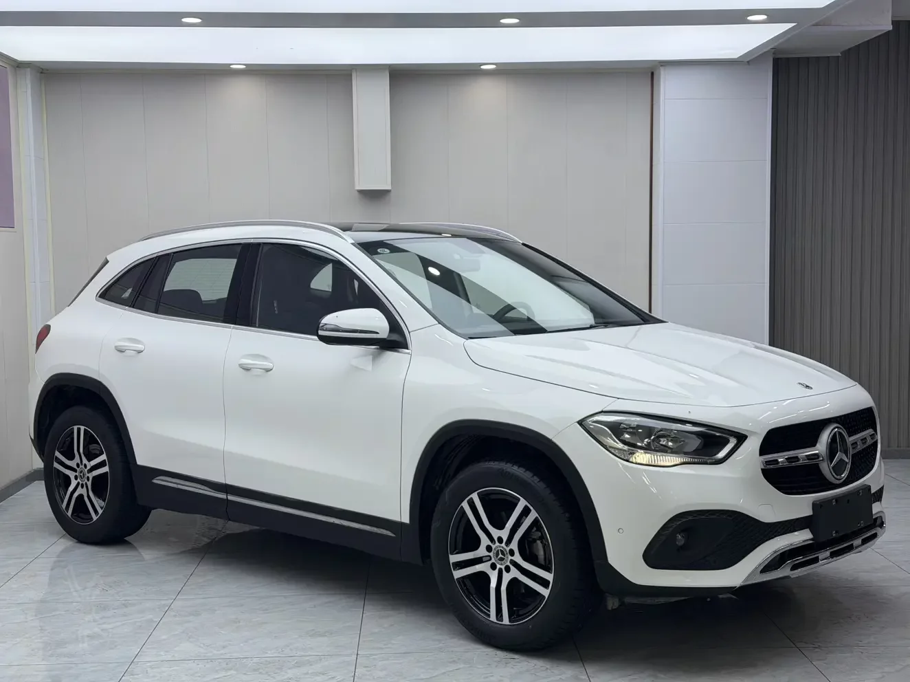Mercedes-Benz GLA
