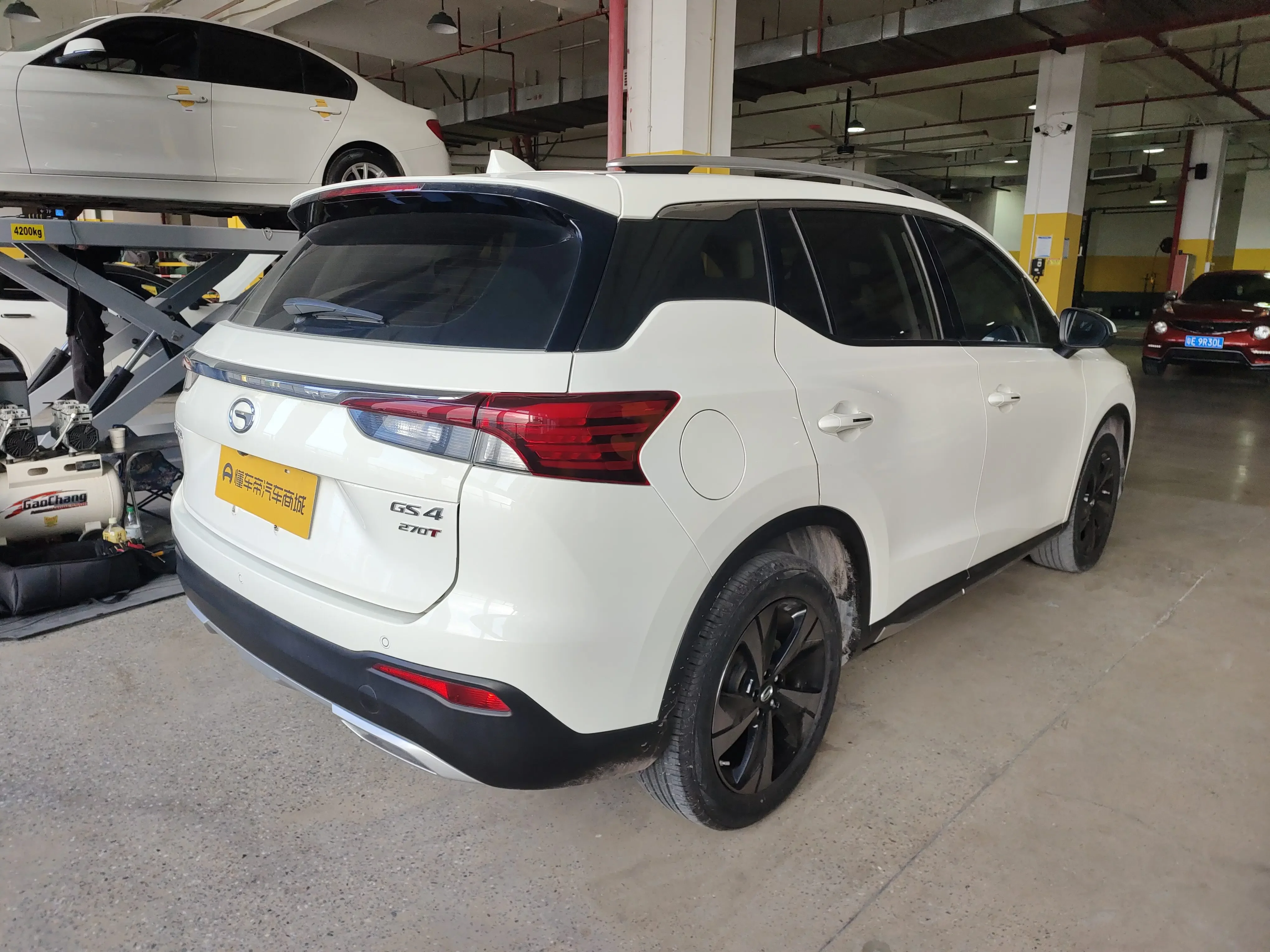 GAC Trumpchi GS4