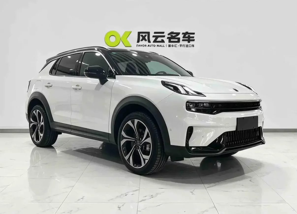 Lynk & Co 06