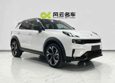 Lynk & Co 06