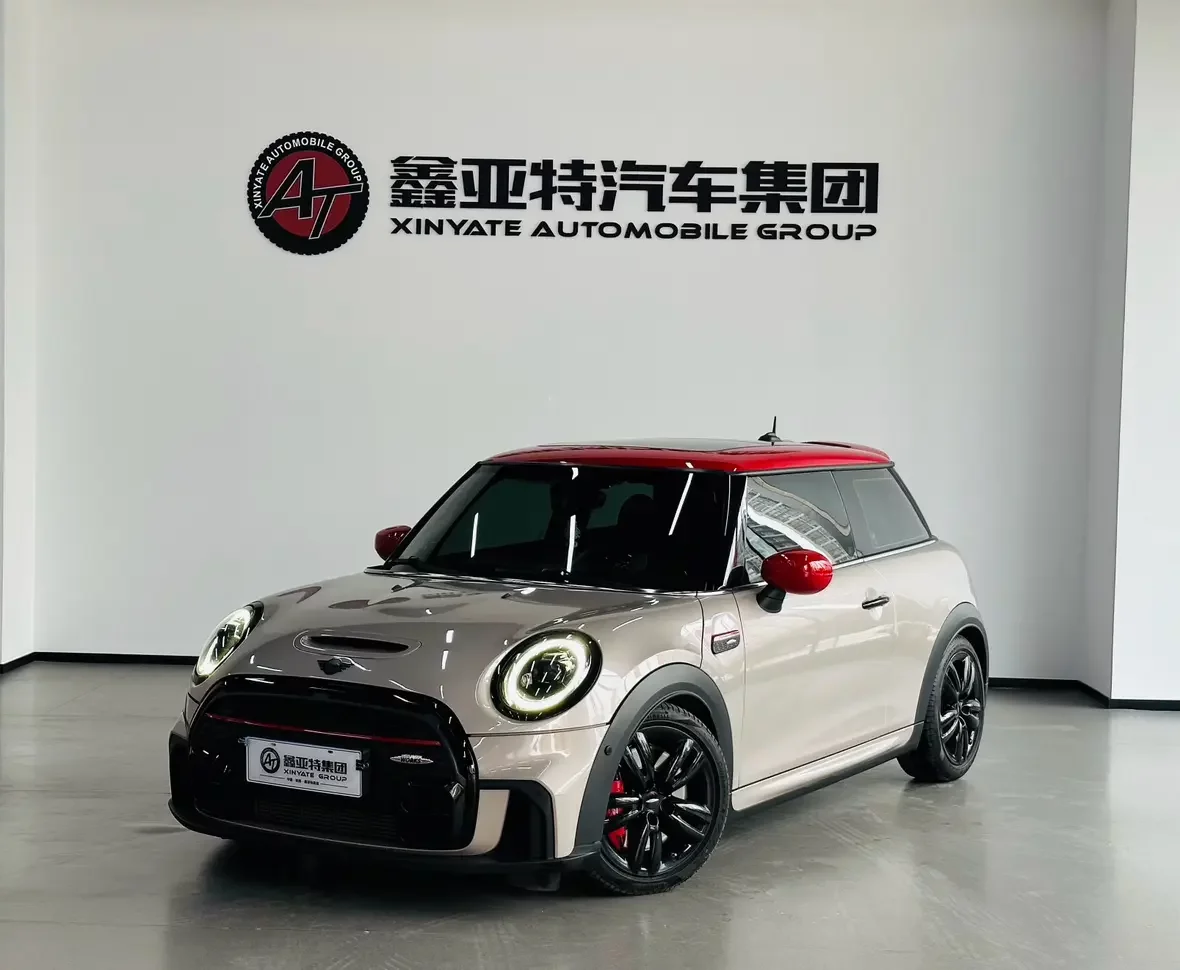 MINI JCW