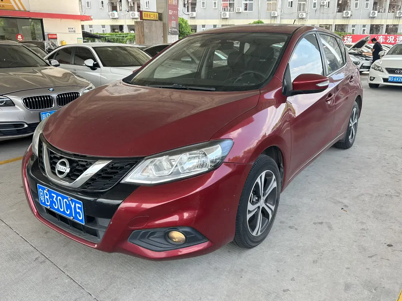 Nissan Tiida