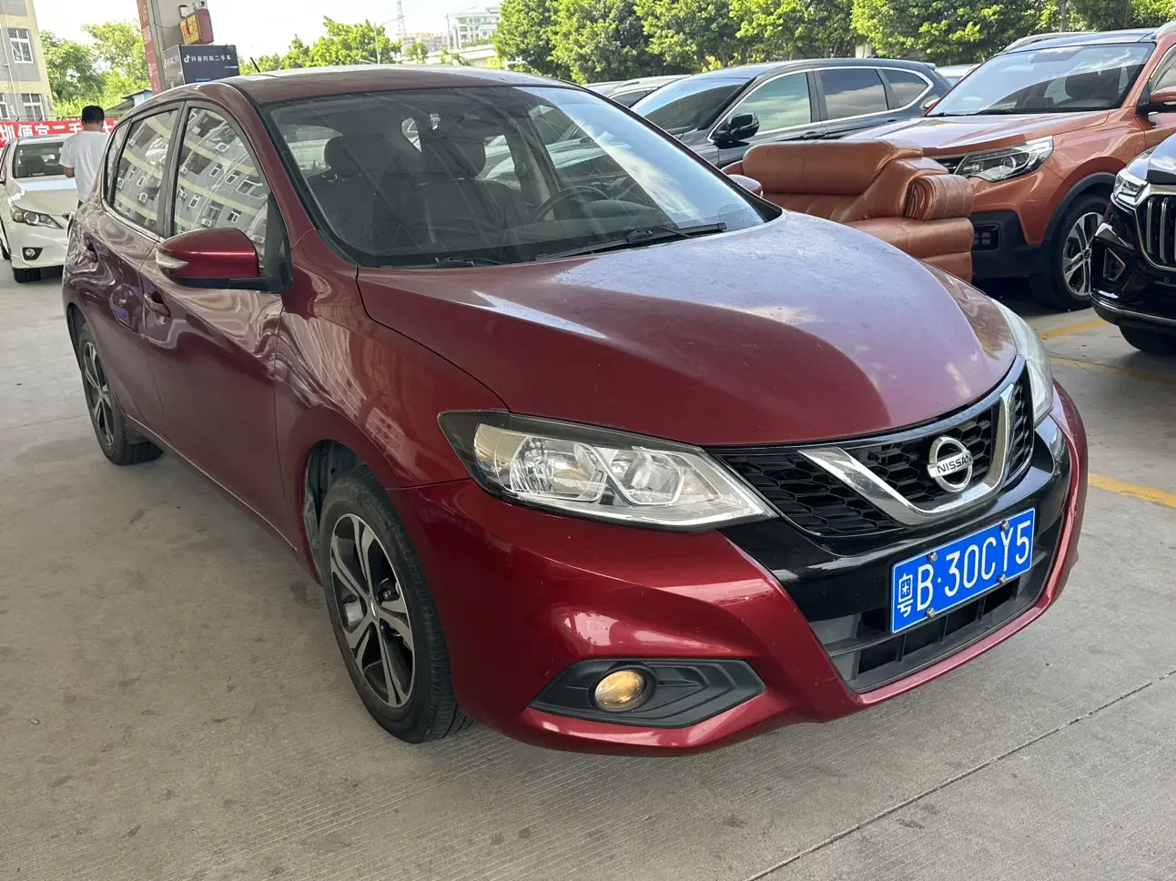 Nissan Tiida