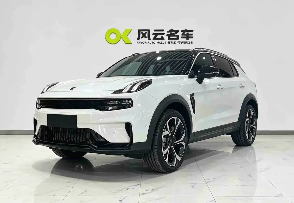 Lynk & Co 06