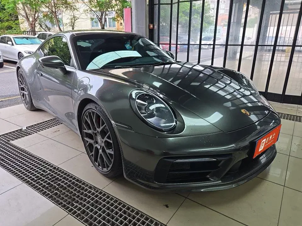 Porsche 911