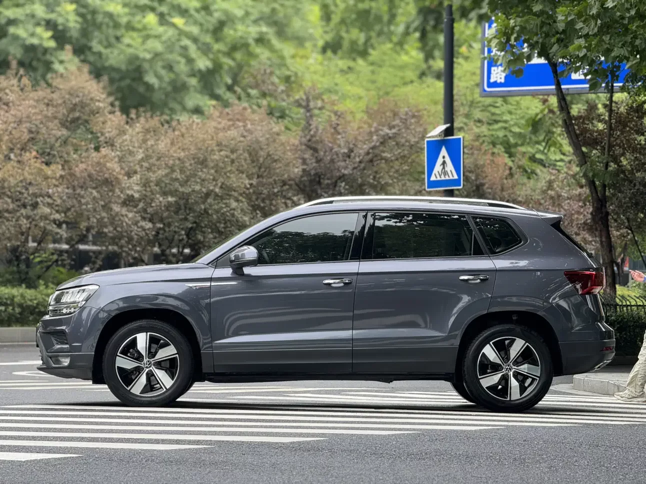 Volkswagen Tharu