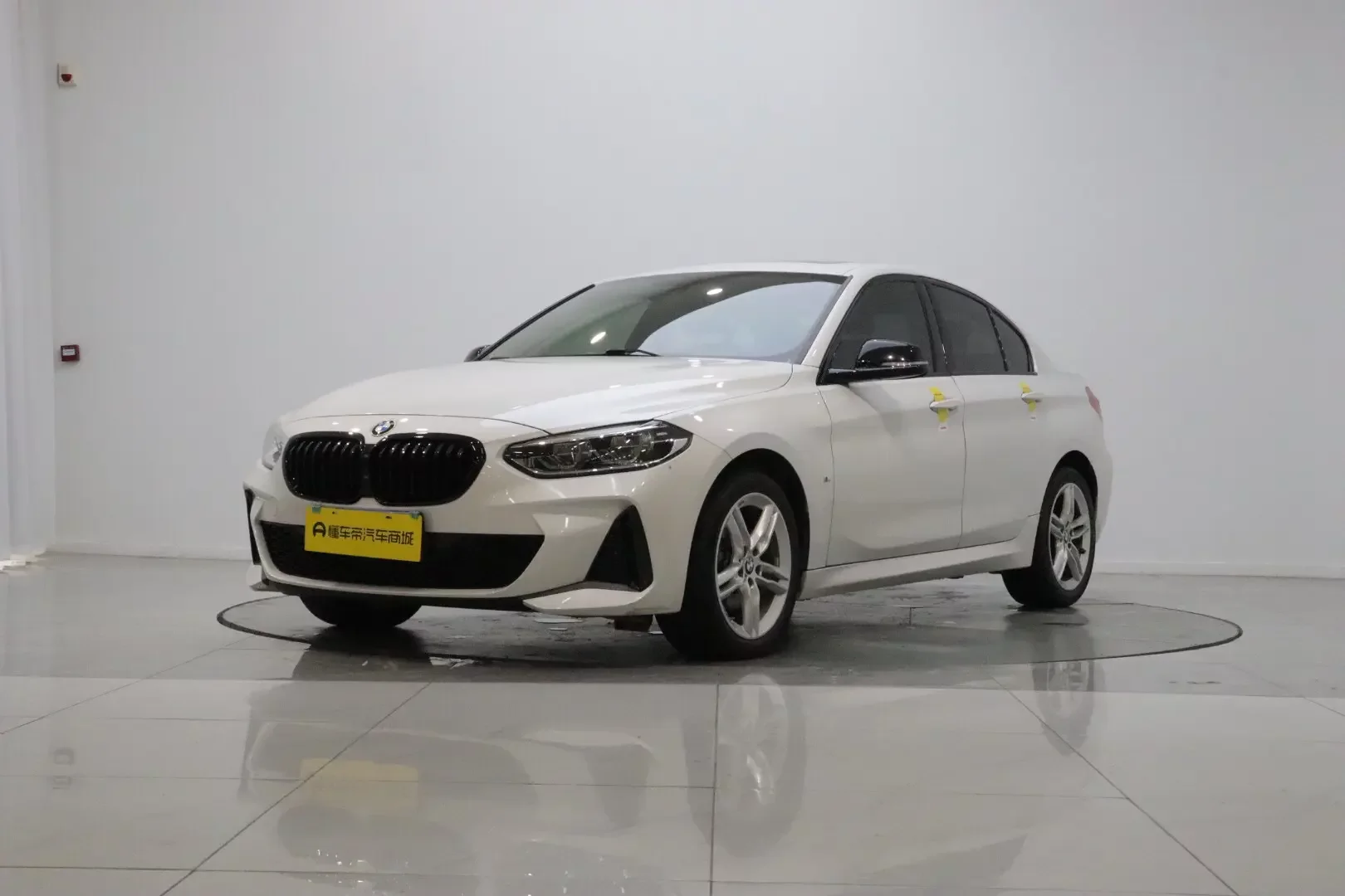 BMW 1-SERIES