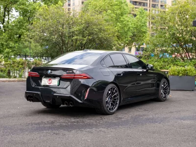 BMW M5 PHEV