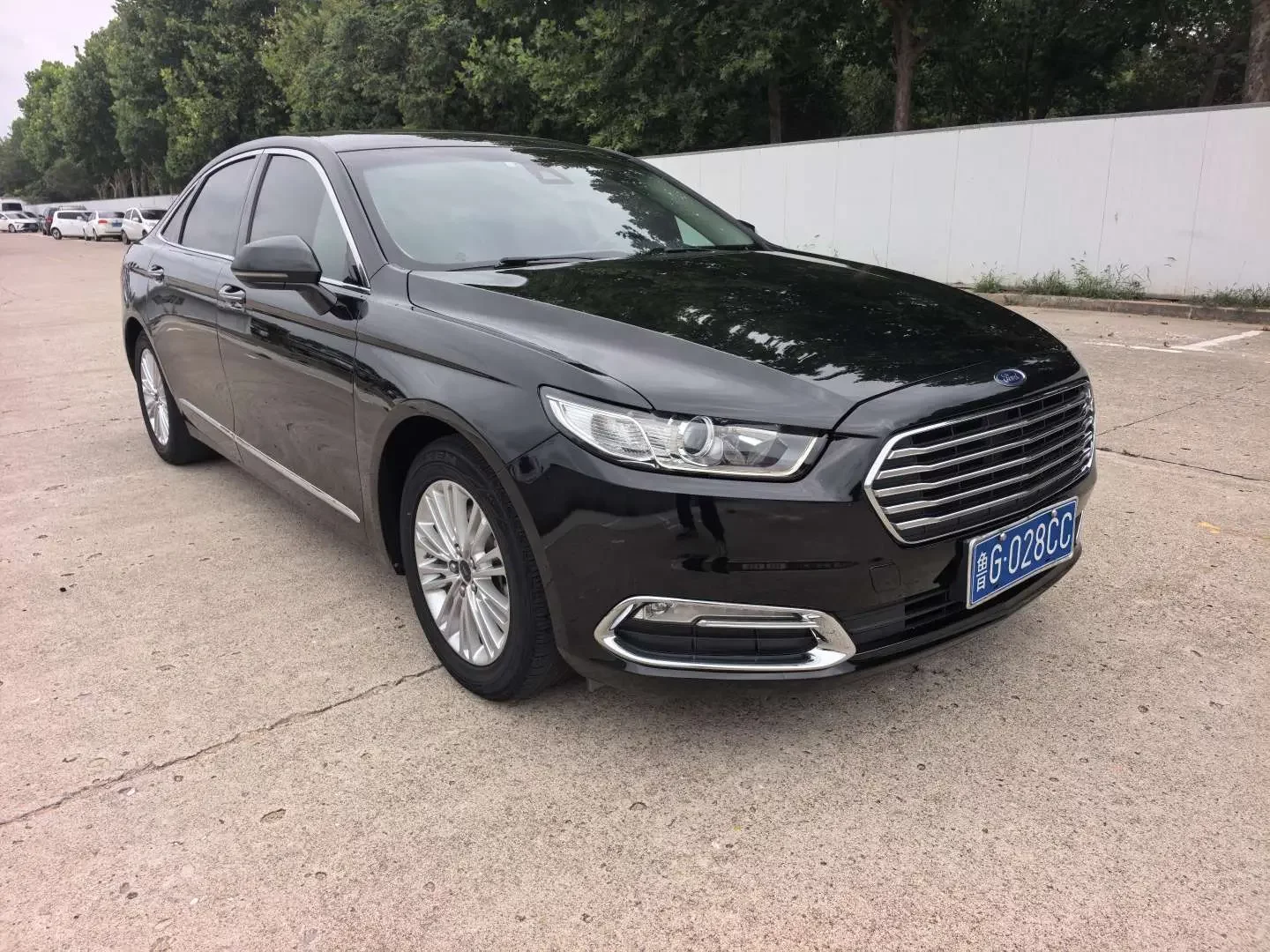 Ford Taurus