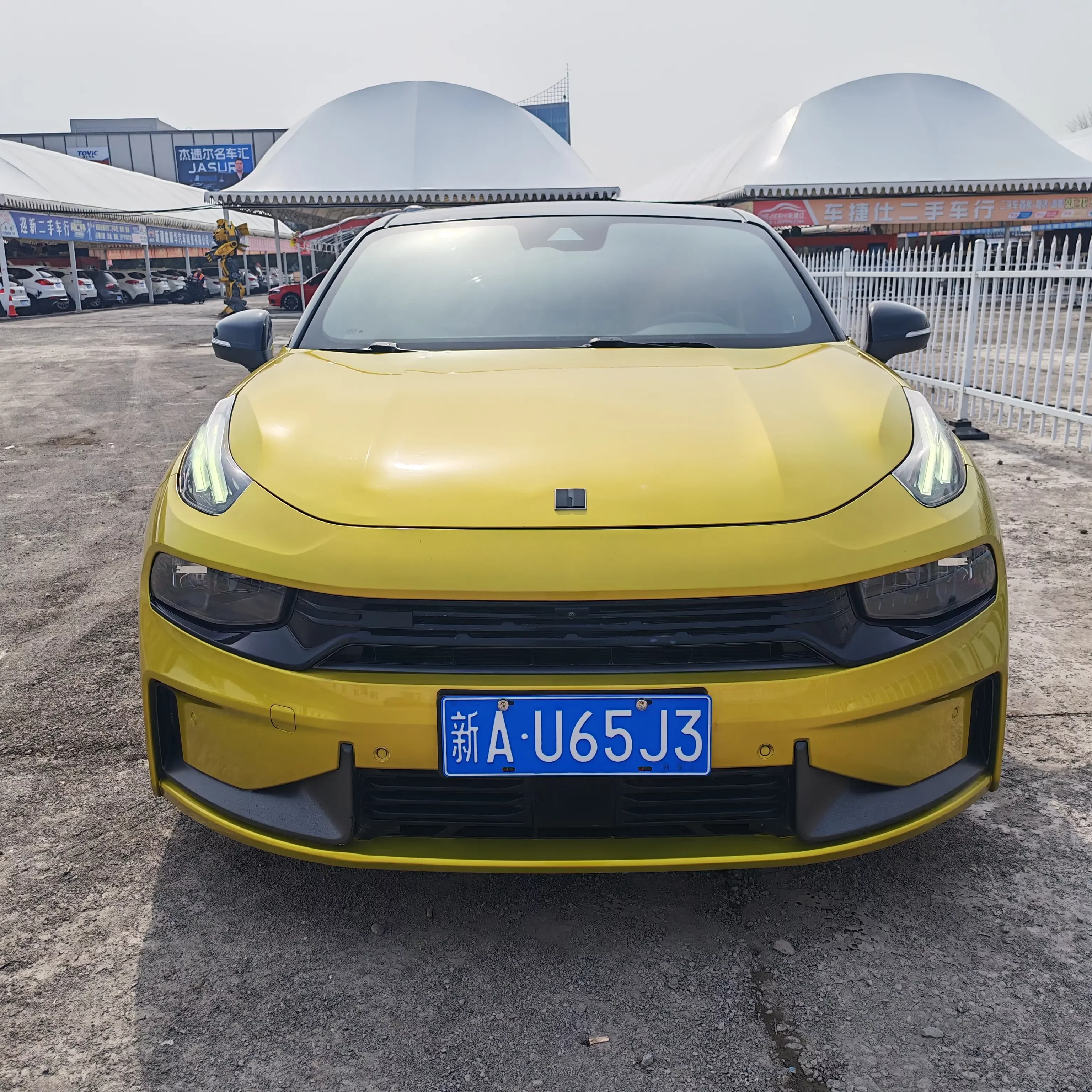 Lynk & Co 03
