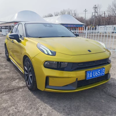 Lynk & Co 03