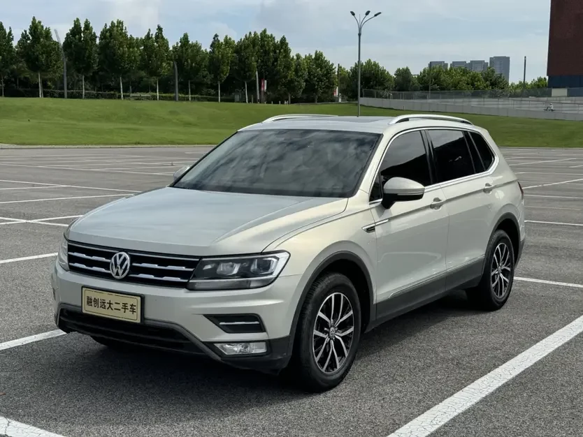 Volkswagen Tiguan L