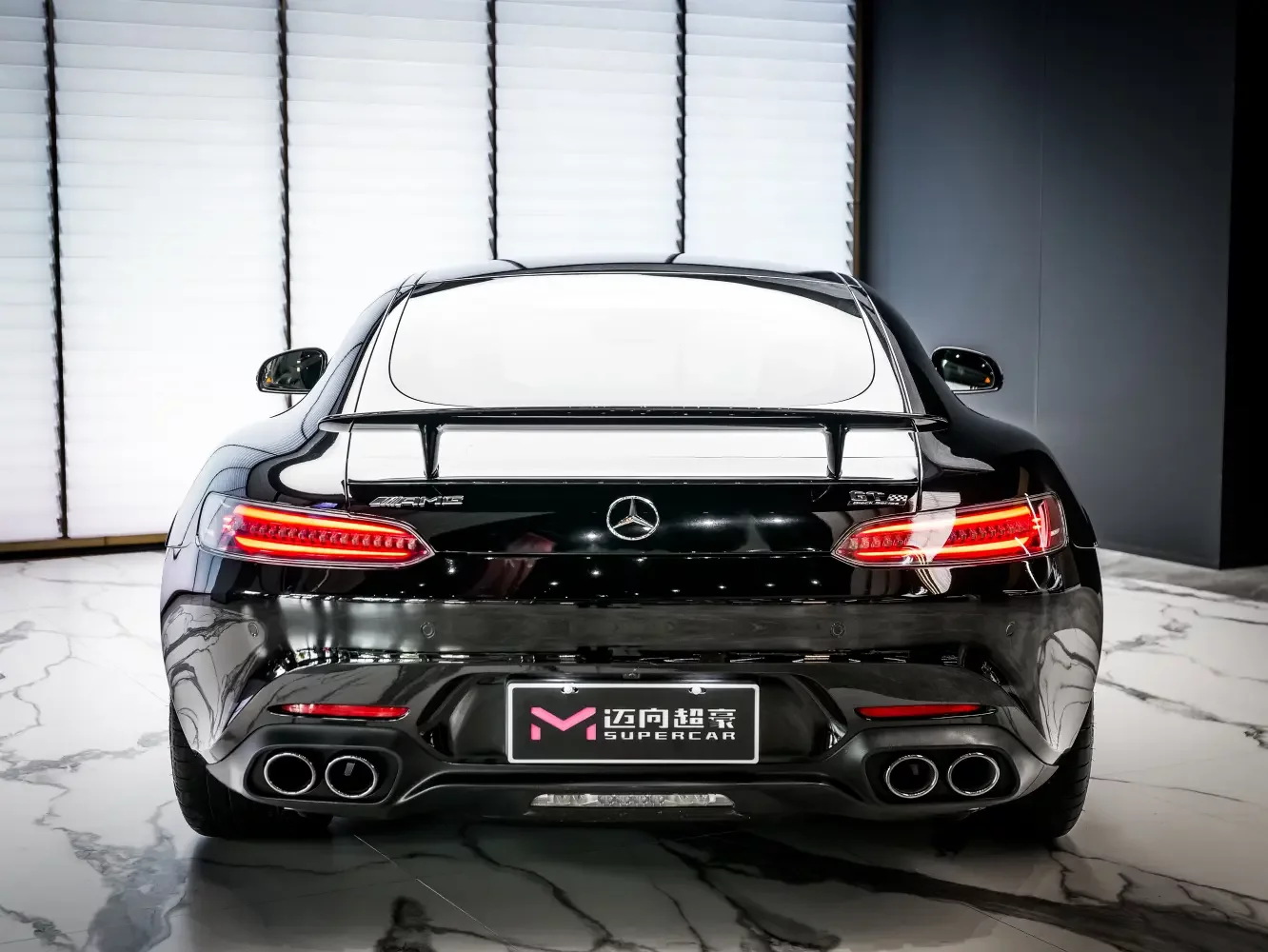 Mercedes-Benz AMG GT