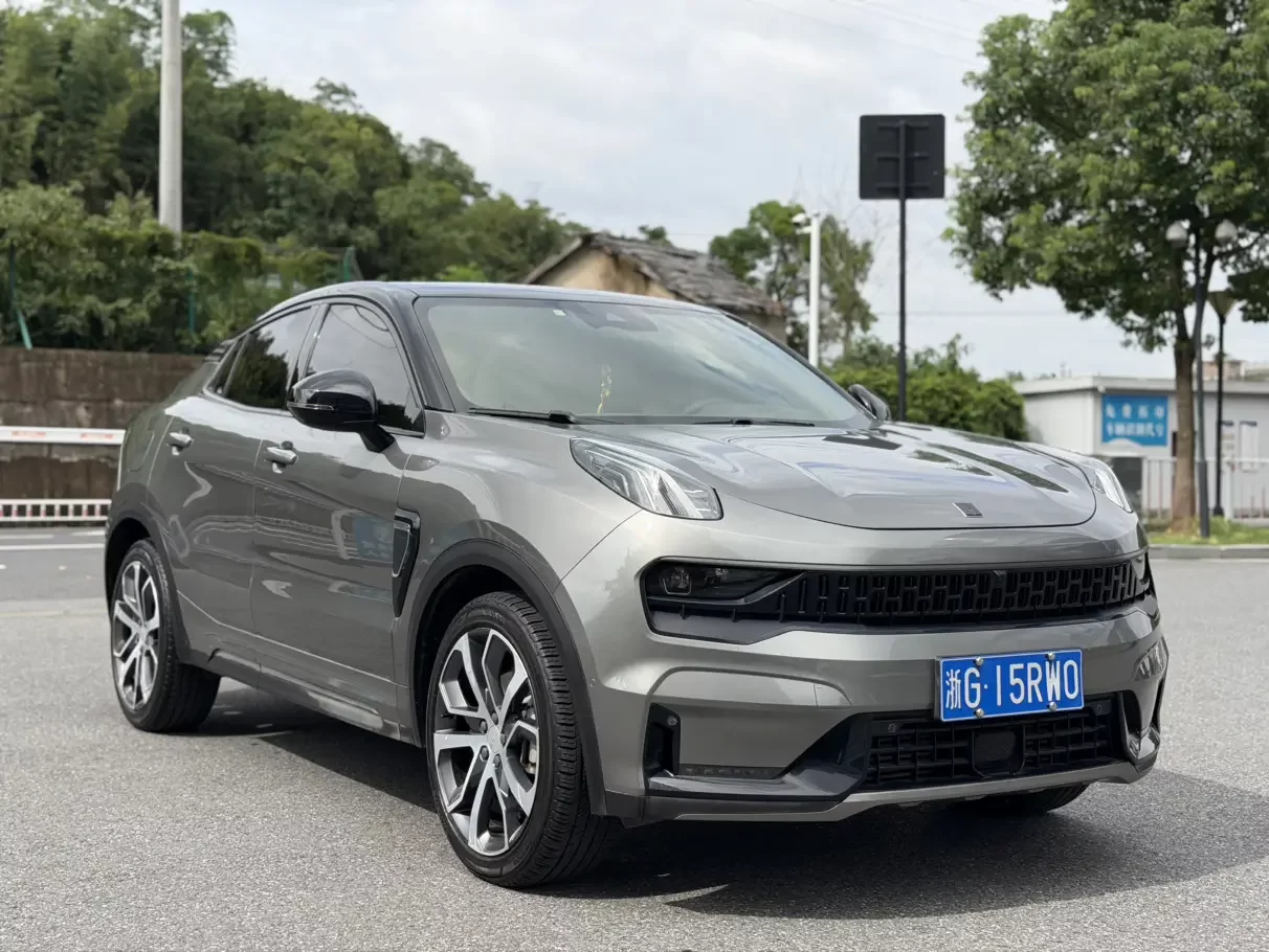 Lynk & Co 05
