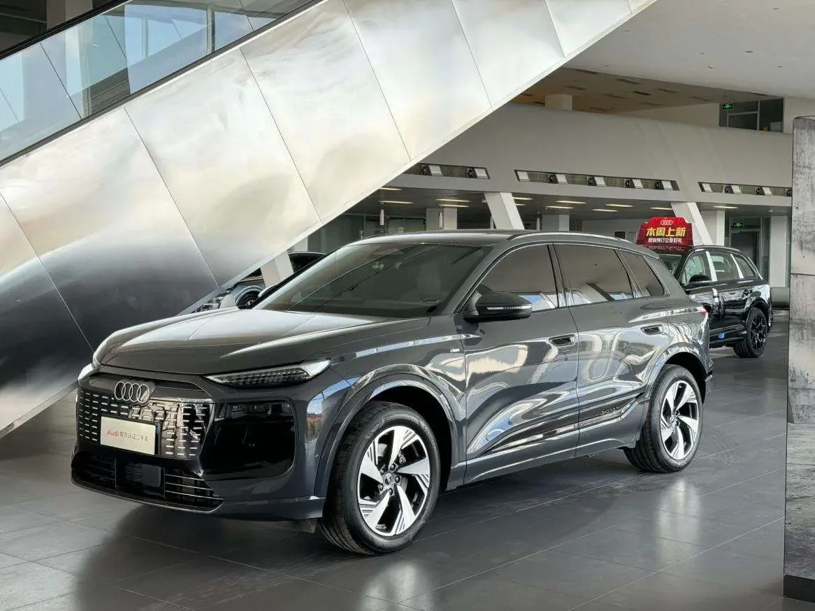 Audi Q6L e-tron