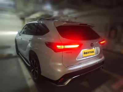 Toyota Crown Kluger