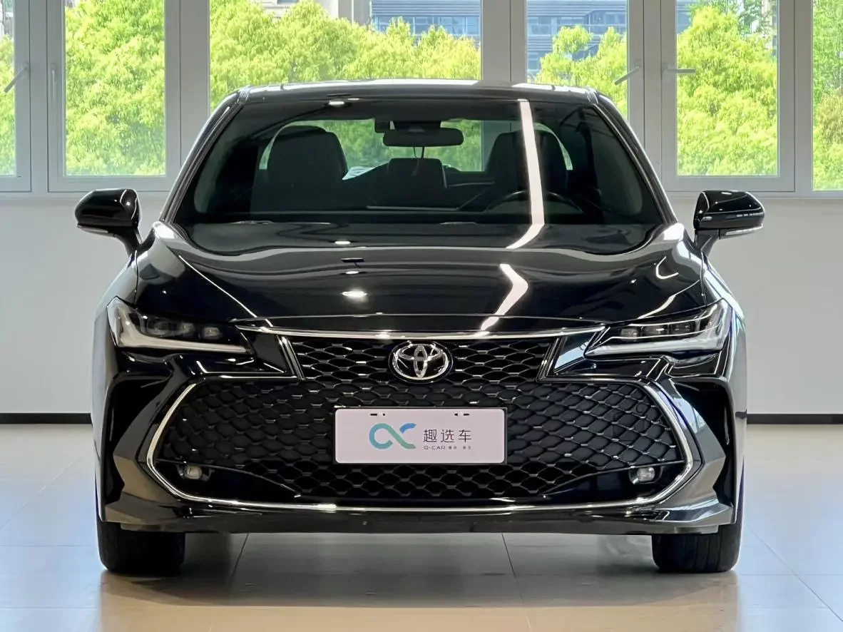 Toyota Avalon (asian dragon)