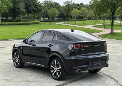 Lynk & Co 05