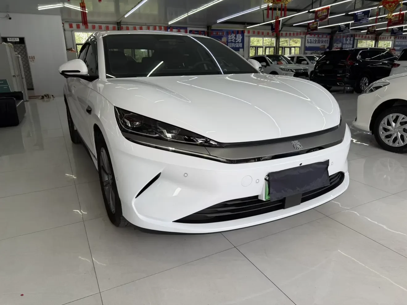 BYD Qin L EV