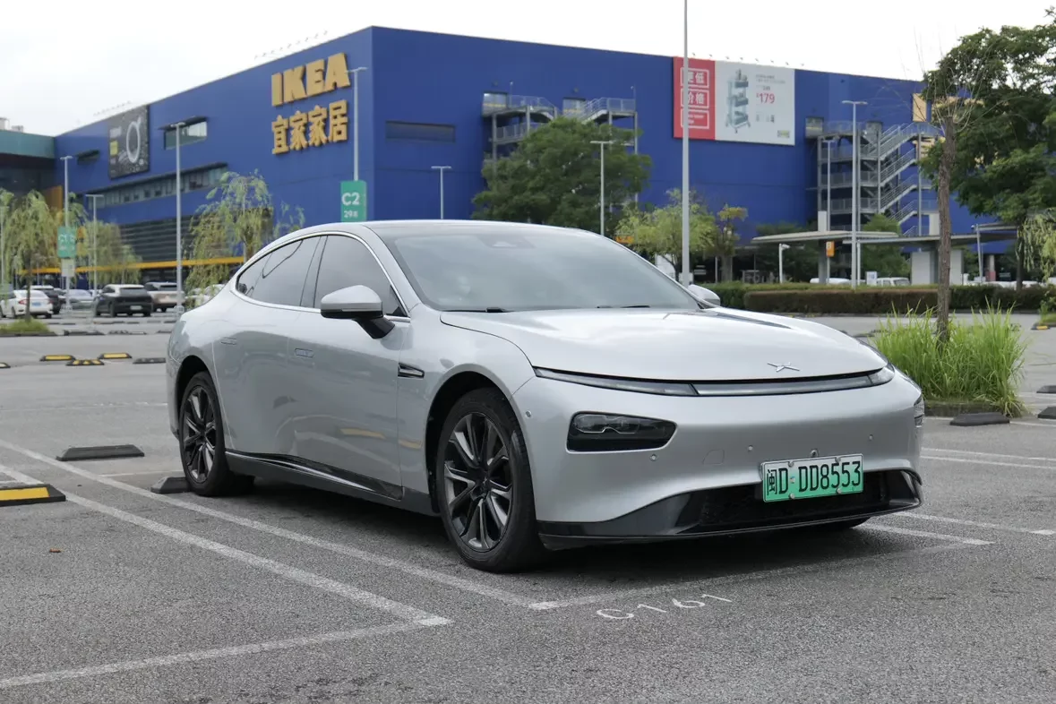 Xpeng P7