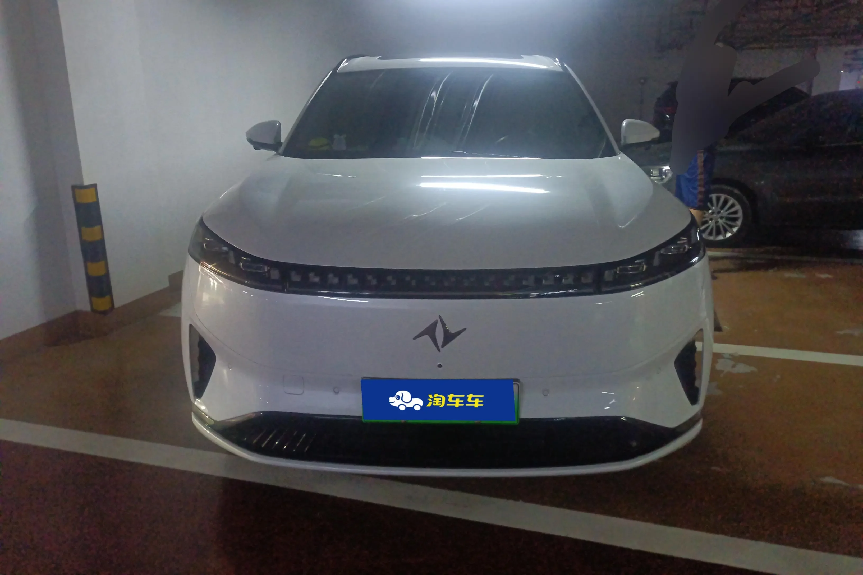 Dongfeng Yipai 008